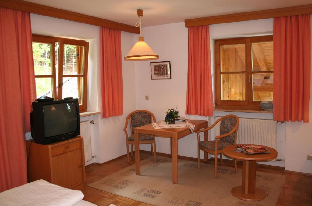 Ferienhaus Am Roemerweg Klais Rom bilde