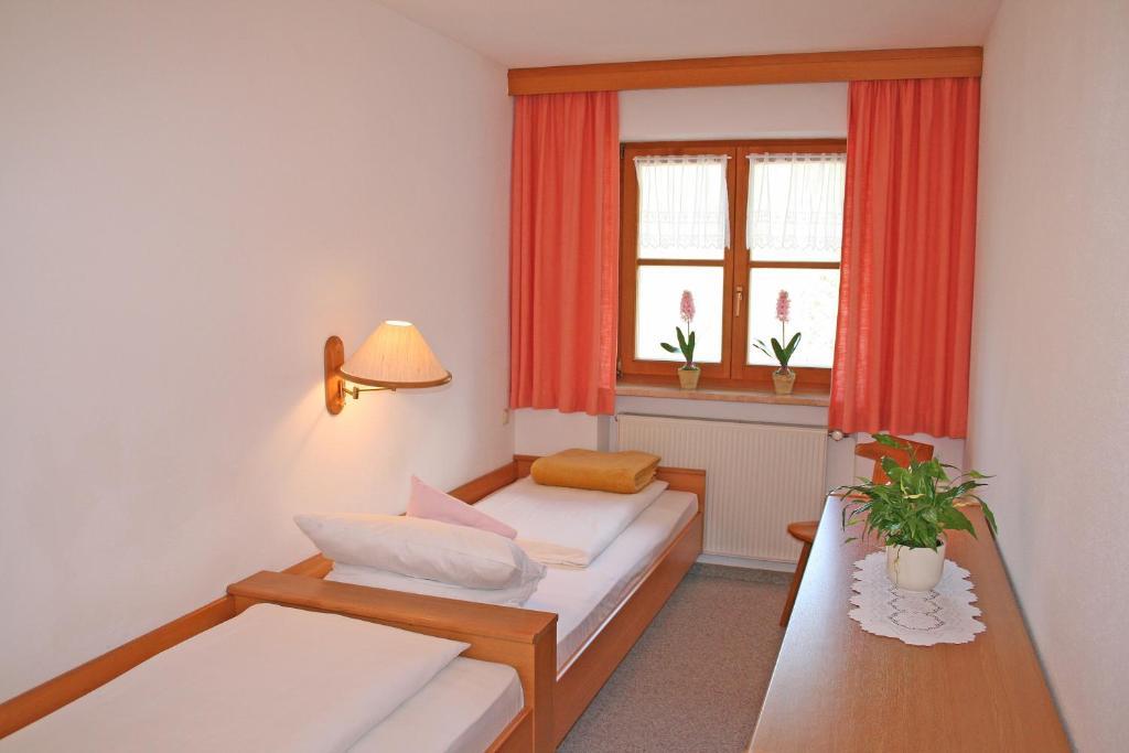 Ferienhaus Am Roemerweg Klais Rom bilde