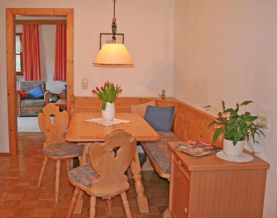 Ferienhaus Am Roemerweg Klais Rom bilde